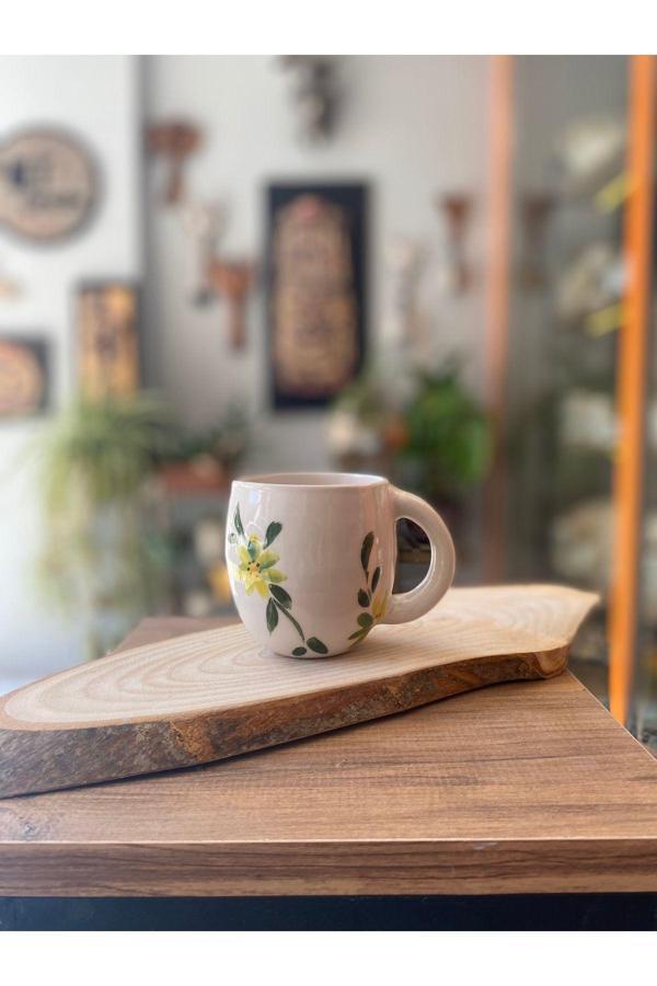 Hly Ceramics Yeşil Çiçekli Kupa - Image 1