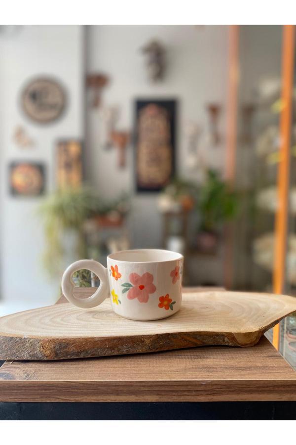 Hly Ceramics Daisy Kupa - Image 1