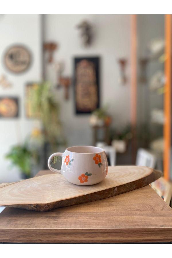 Hly Ceramics Turuncu Çiçekli Kupa - Image 1