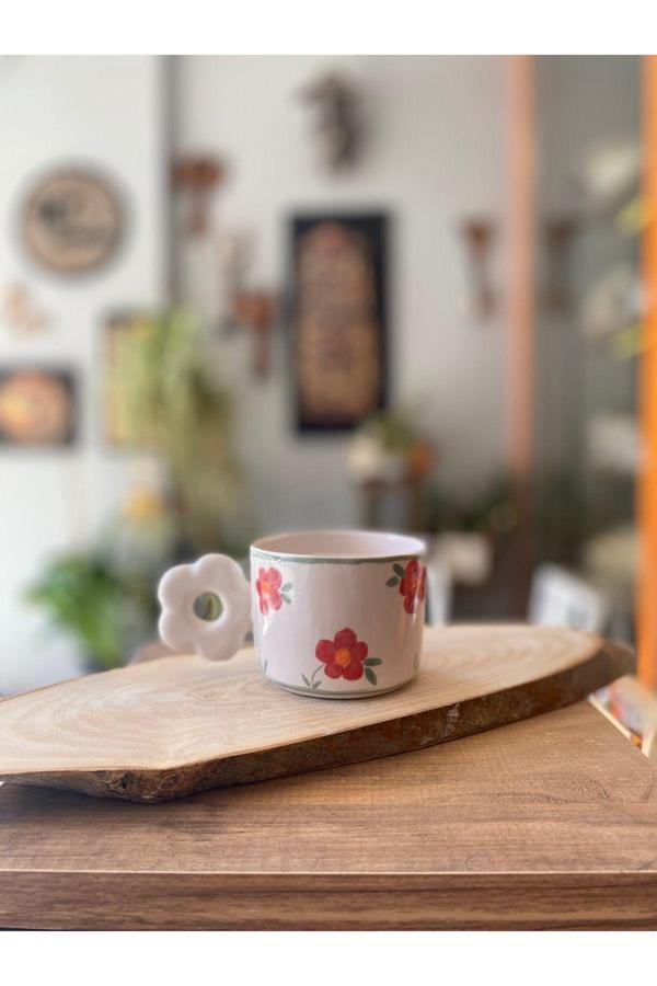 Hly Ceramics Kırmızı Çiçekli Kupa - Image 1