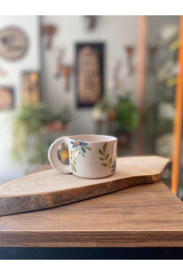 Hly Ceramics Mavi Çiçekli Kupa - Image 1