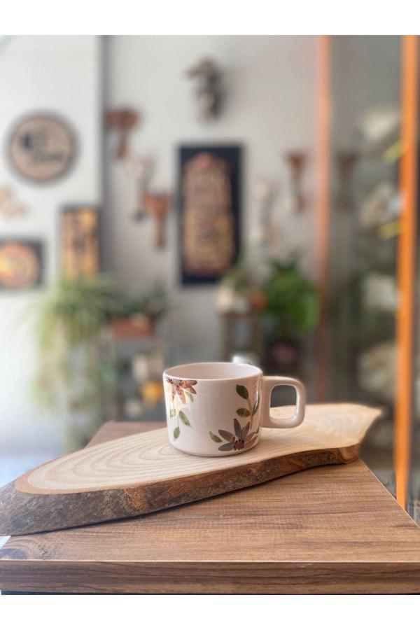 Hly Ceramics Çiçekli Kupa - Image 1