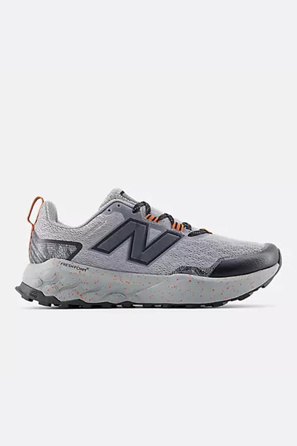 New Balance MTGAROJ2 Gri Erkek Yürüyüş/Koşu Ayakkabısı - Image 1