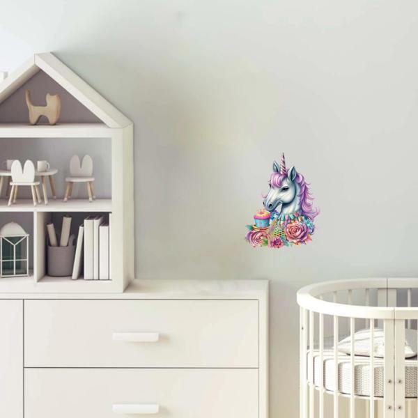 Çiçekli ve Cupcakeli Unicorn Kafası Duvar Sticker'ı - Image 1