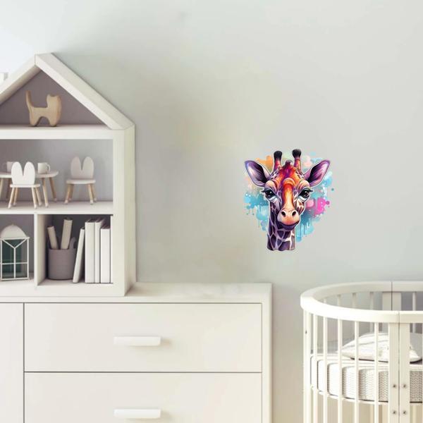 Mor ve Pembe Tonlarında Zürafa Kafası Duvar Sticker'ı - Image 1