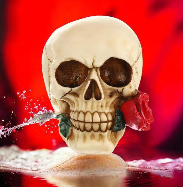 Gotik Stil Romantik Hamlet Kurukafa İskelet Biblo Heykel Dekoratif Ürün Ev Hediyesi Vitrin Objesi - Image 1