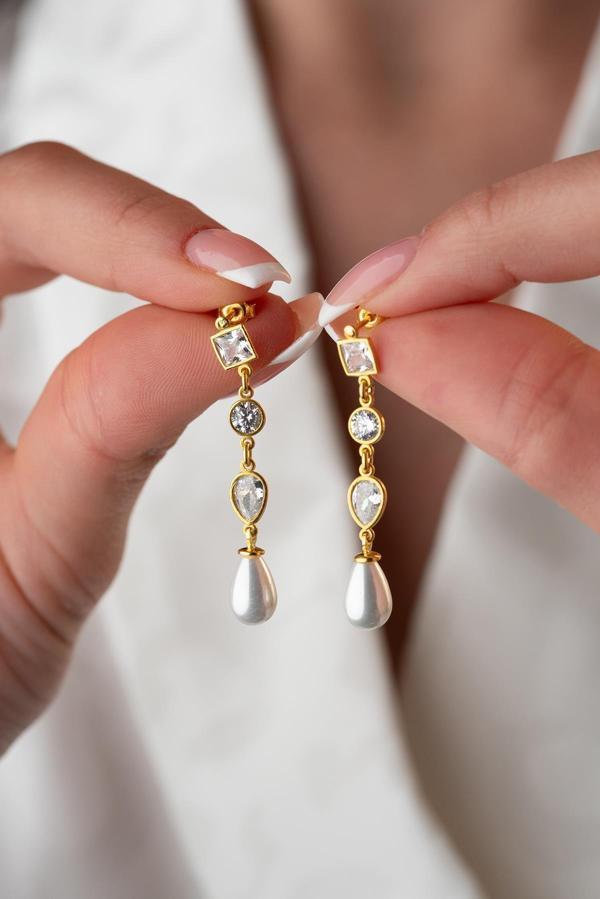 925 Ayar Gümüş Gold İnci Detaylı Sallantılı 3 Element Küpe - Image 1