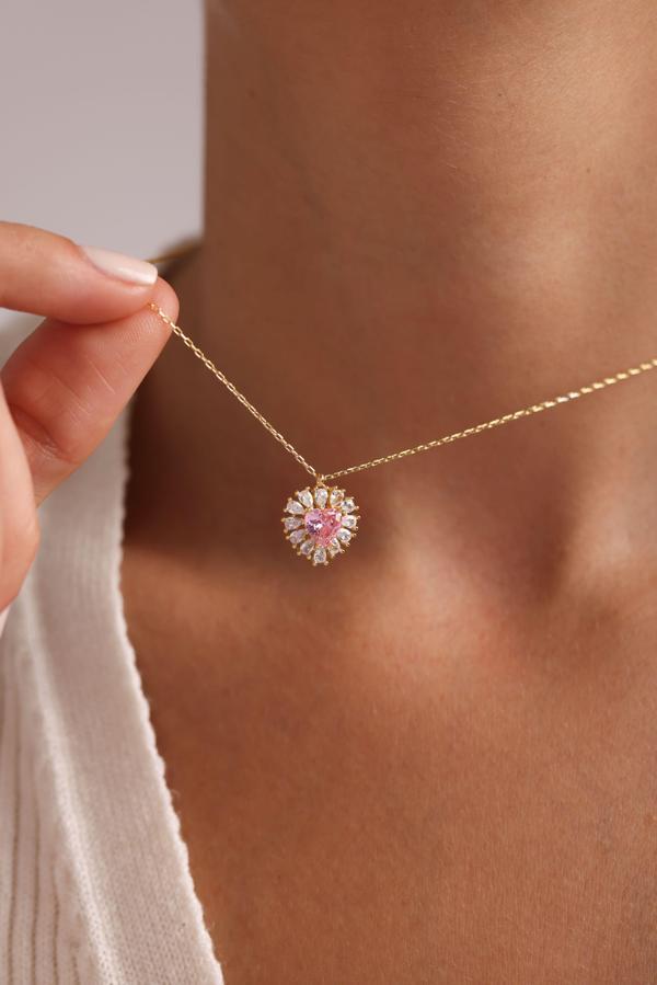 925 Ayar Gümüş Gold Kaplama Baget Taşlı Pembe Kalp Kolye - Image 1