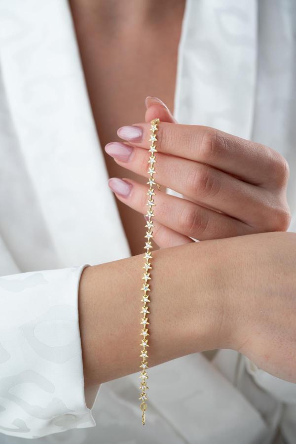 925 Ayar Gümüş Gold Kaplama Zirkon Taşlı Sıralı Yıldız Model Bileklik  - Image 1