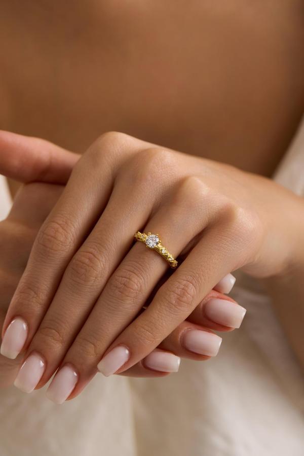 925 Ayar Gümüş Ayarlanabilir Gold Kaplama Zirkon Taşlı Tektaş Yüzük - Image 1