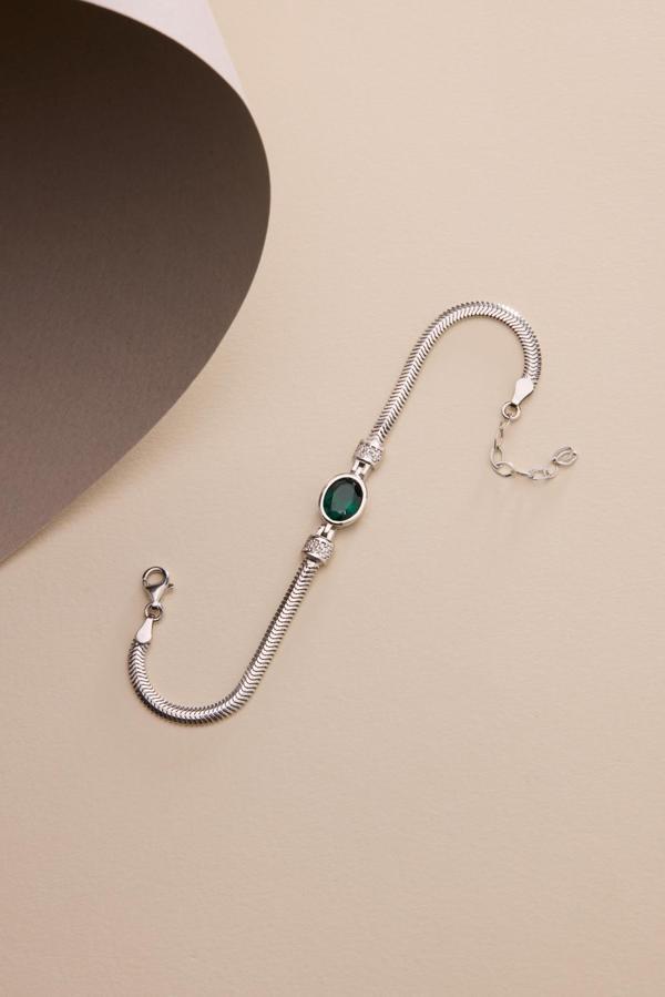 925 Ayar Gümüş Balık Sırtı Model Zincirli Rodyum Oval Yeşil Taşlı Bileklik - Image 1