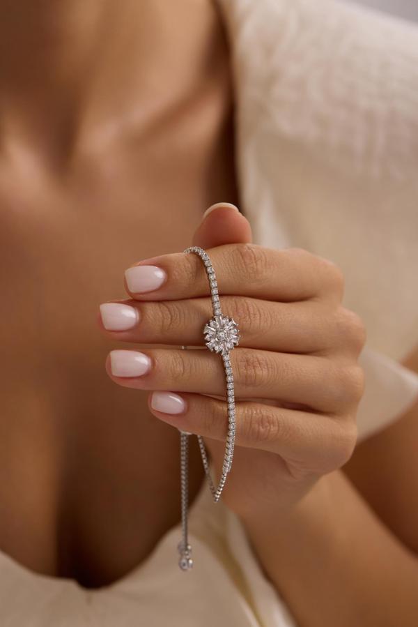 925 Ayar Gümüş Rodyum Kaplama Ayarlanabilir Asansörlü Su Yolu Çiçek Model Bileklik - Image 1