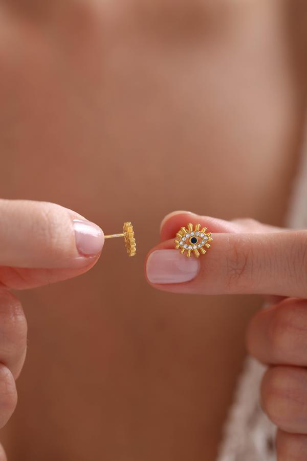 925 Ayar Gümüş Gold Kaplama Zirkon Taşlı Minik Göz Model Küpe - Image 1