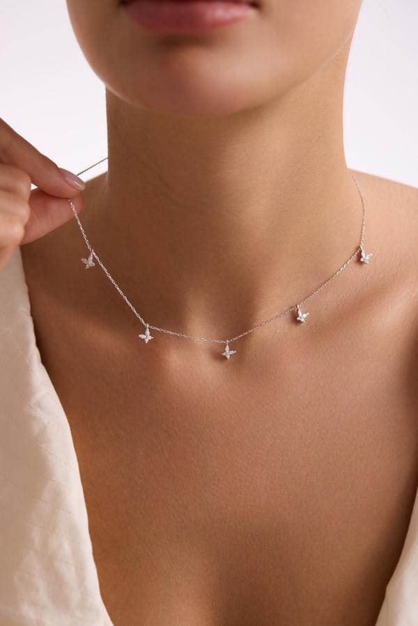 925 Ayar Gümüş Rodyum Kaplama Beyaz Taşlı Şans Kelebek Kolye - Image 1