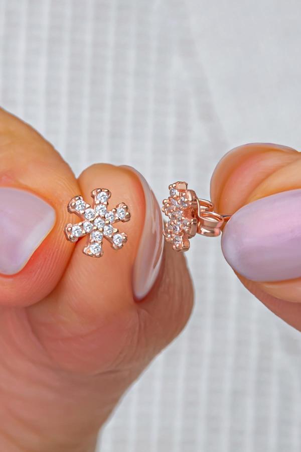 925 Ayar Gümüş Rose Kaplama Minimal Kartanesi Küpe - Image 1