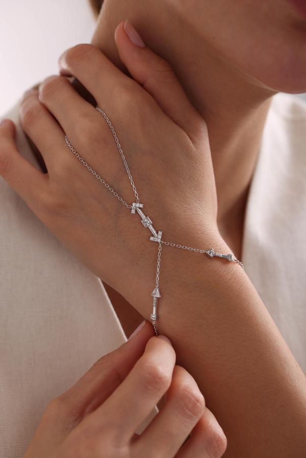 925 Ayar Gümüş Rodyum Kaplama Zirkon Taşlı Ok Tasarım Şahmeran Bileklik  - Image 1