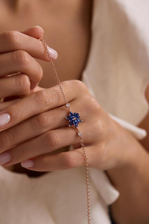 925 Ayar Gümüş Rose Kaplama Doç Zincirli Mavi Taşlı Lotus Çiçeği Bileklik - Image 1