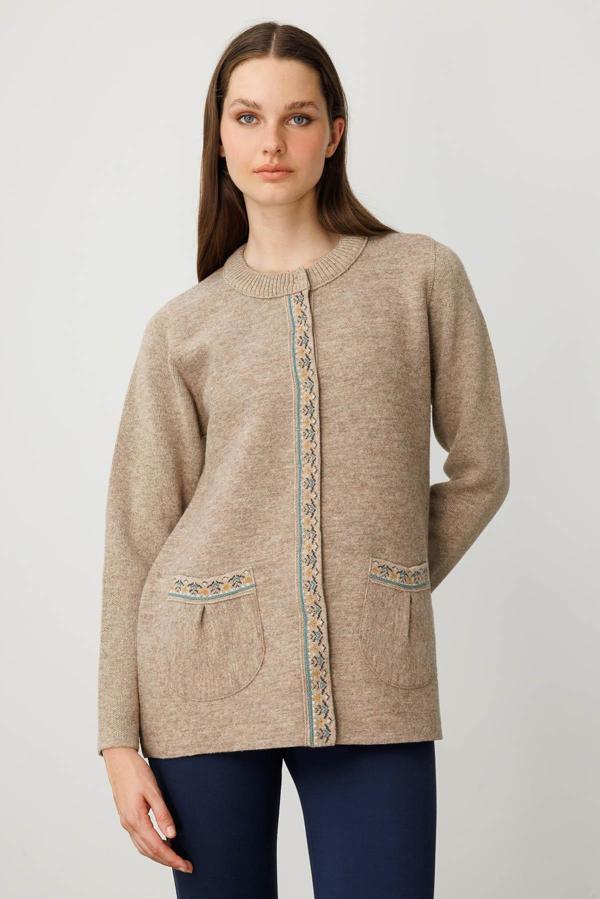 Desen Triko Kadın Sıfır Yaka Önü Keçe Kısa Yün Ceket 25018 K. Bej - Image 1