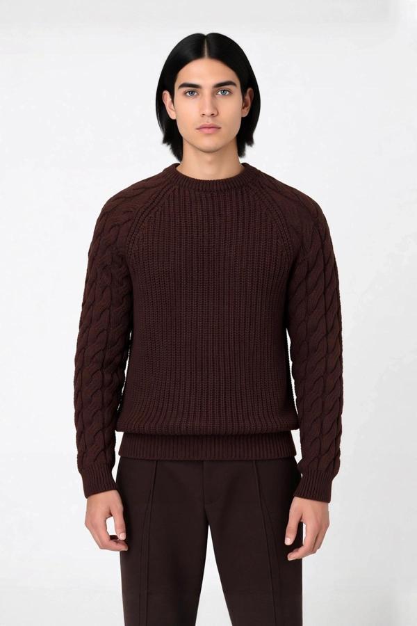 Erkek Regular Fit Bisiklet Yaka Saç Örgü Detaylı Triko Kazak Soğuk Günler İçin Rahatlık Sunar - Image 1