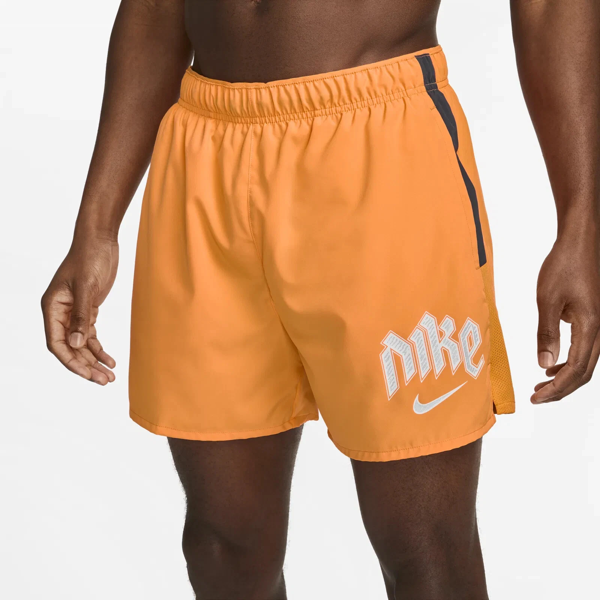 Kısa Nike Dri-FIT Dvn Chlngr 5BF - Image 1