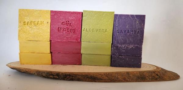 Doğal Üretim Sabunu Karışık SafranGülvantaAleovera 12li Set - Image 1