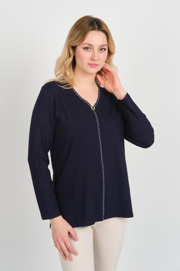 Detay Triko Kadın Boncuk İşlemeli Süs Düğme Detaylı Uzun Kol Anne Bluz 5752 Lacivert - Image 1
