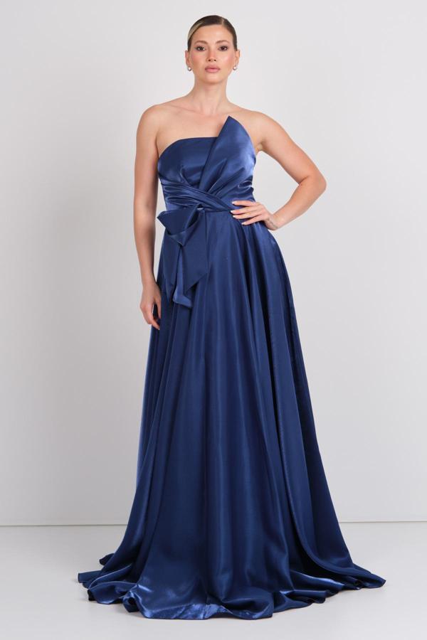 Hvit Vera Kadın Straplez Parlak Saten Kumaş Maxi Abiye Elbise 5785 Lacivert - Image 1