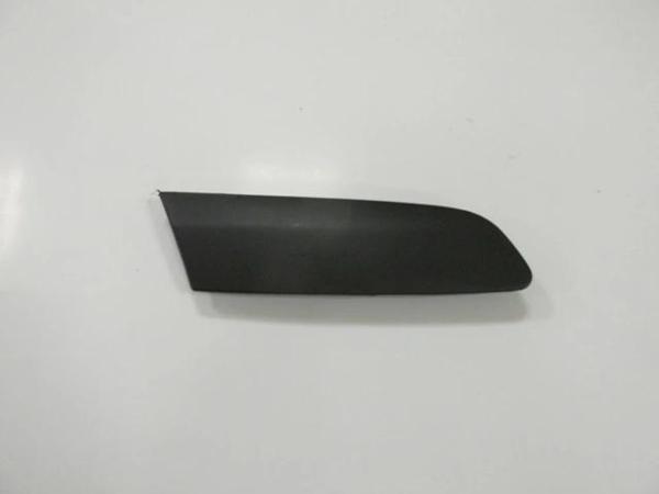 volkswagen jetta- 5- 2006-2010  ön tampon bandı sağ sıyah (gtı) (tw) Oem No (1K0807718EGRU) - Image 1