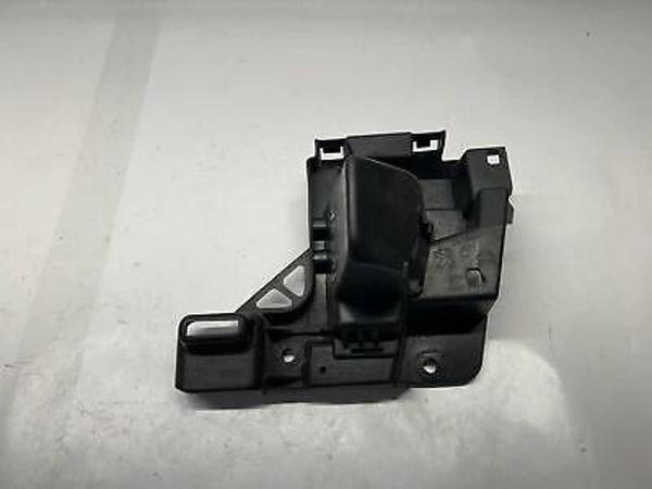 fiat doblo- 2024-2025  arka tampon bağlantı ayagı sol Oem No (9816808180) - Image 1