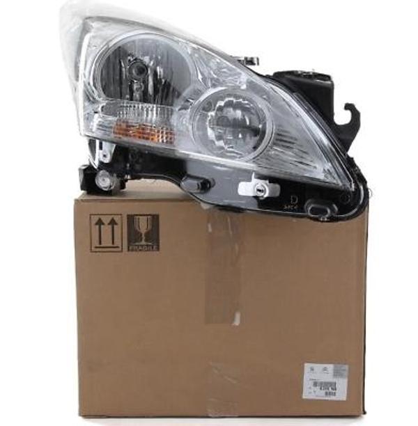 Renault Megane 3 2009 Sonrası Ön Tampon Bağlantı Braketi Seti Oem No (620500001R) - Image 1