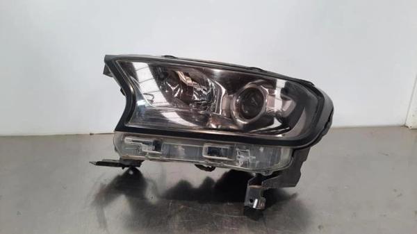 Ford Ranger 2015 Sonrası Elektrikli LED’li Far (Siyah Sağ) Oem No (EB3B13W029PL) - Image 1