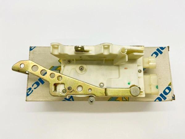 Opel Astra K 2016- Ön Panjur Krom Kuşaklı Oem No (39206367) - Image 1