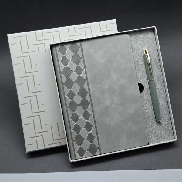 Kutulu Gri Defter Ve Metal Kalem Seti - Image 1