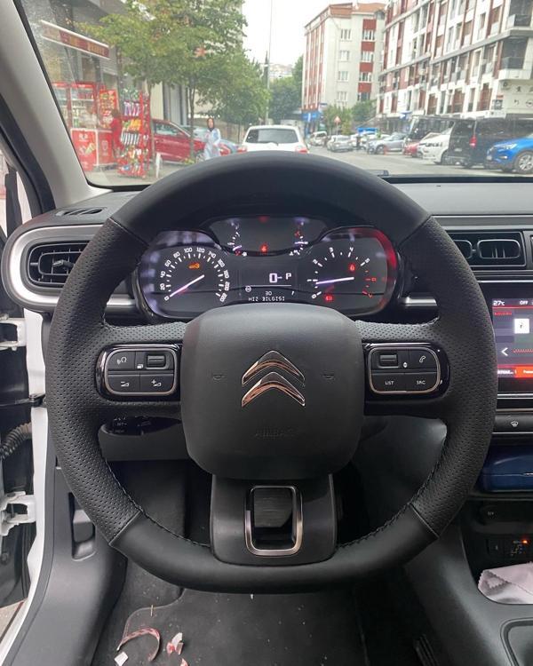 Citroen Berlingo 2022-2024 Araca Özel Direksiyon Kılıfı (plastik Direksiyona Uyumludur) - Image 1