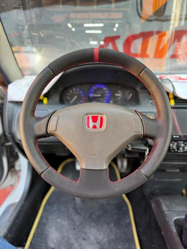 Honda Civic 1992-1995 Araca Özel Direksiyon Kılıfı (Alcantra Nokta Kırmızı Yüzük) - Image 1