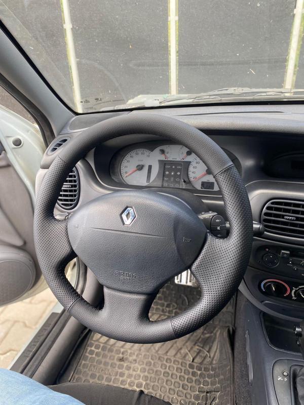 Megane 1 Uyumlu Araca Özel DİKMELİ Direksiyon Kılıfı (Soft Nokta Düz) - Image 1