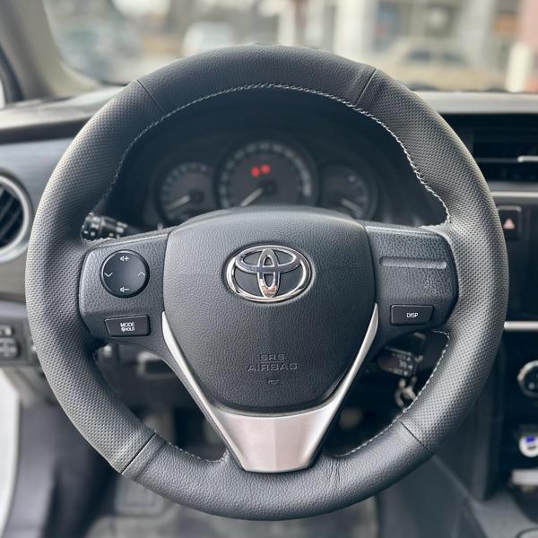 Toyota Corolla 2013-2018 Araca Özel Direksiyon Kılıfı  (Noktalı Düz Gri Dikişli) - Image 1