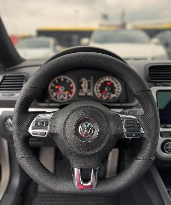Volkswagen Scirocco 2015 Araca Özel Direksiyon Kılıfı AÇIKLAMAYI OKUYUNUZ - Image 1
