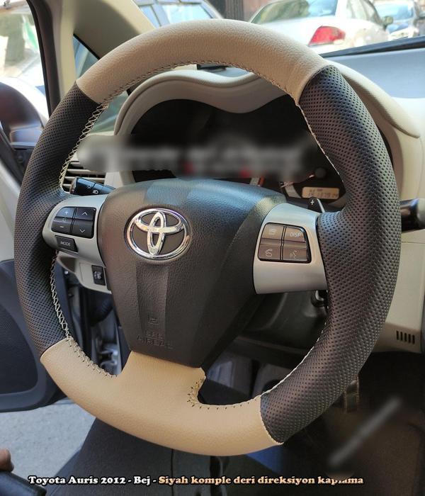 Toyota Corolla 2012 Araca Uyumlu Direksiyon Kılıfı (Noktalı Krem Deri) - Image 1
