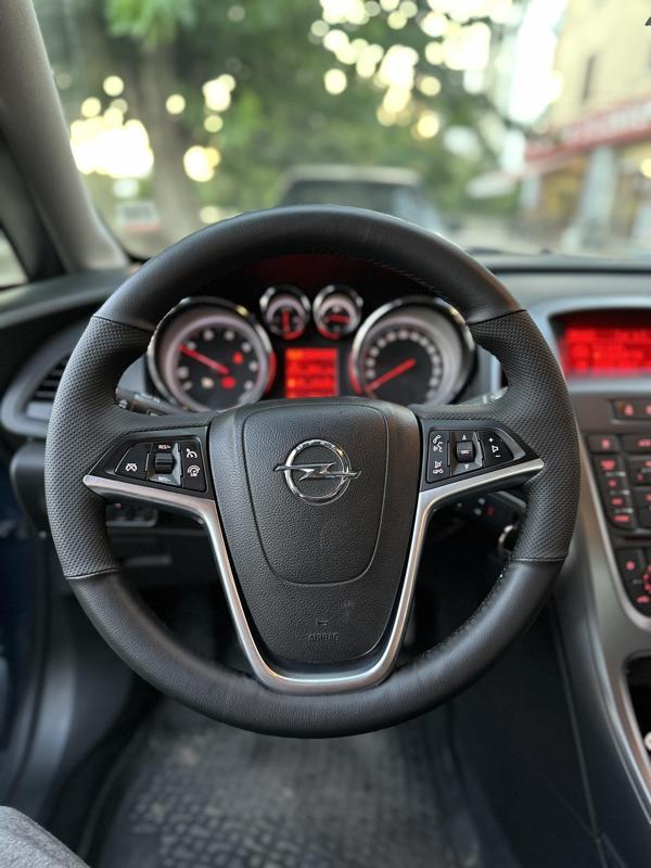 Opel Insignia Araca Özel Direksiyon Kılıfı (Bombeli Direksiyonlara Uyumludur) - Image 1