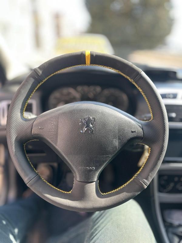 Peugeot 307 Uyumlu Araca Özel Direksiyon Kılıfı (NUBUK NOKTA YÜZÜKLÜ) - Image 1