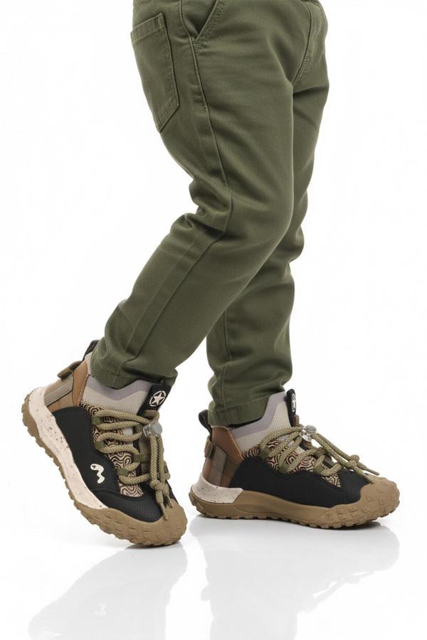 Siyah Bağcıklı Hafif Esnek Kaymaz Erkek Çocuk Spor Ayakkabı 22675 F - Image 1