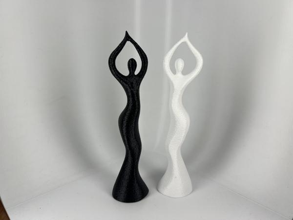 Dans Eden Kadın Figürü - Image 1