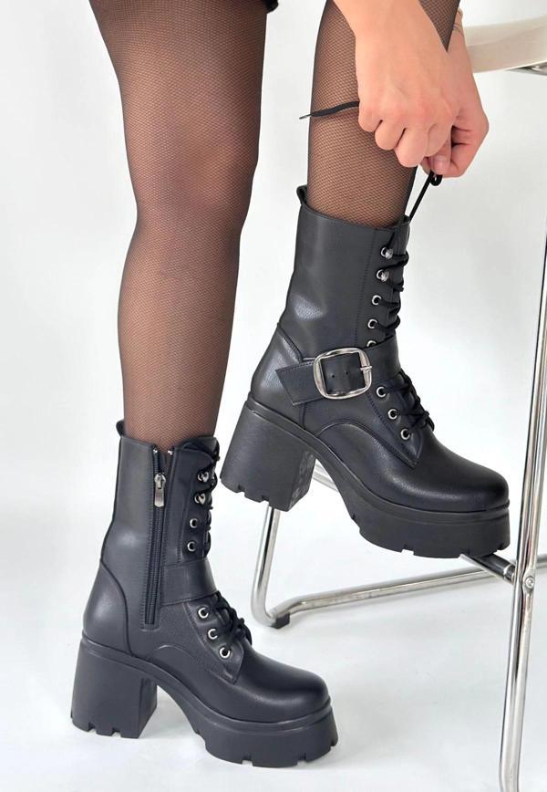 Linma Siyah Cilt Bağcıklı Topuklu Bot - Image 1
