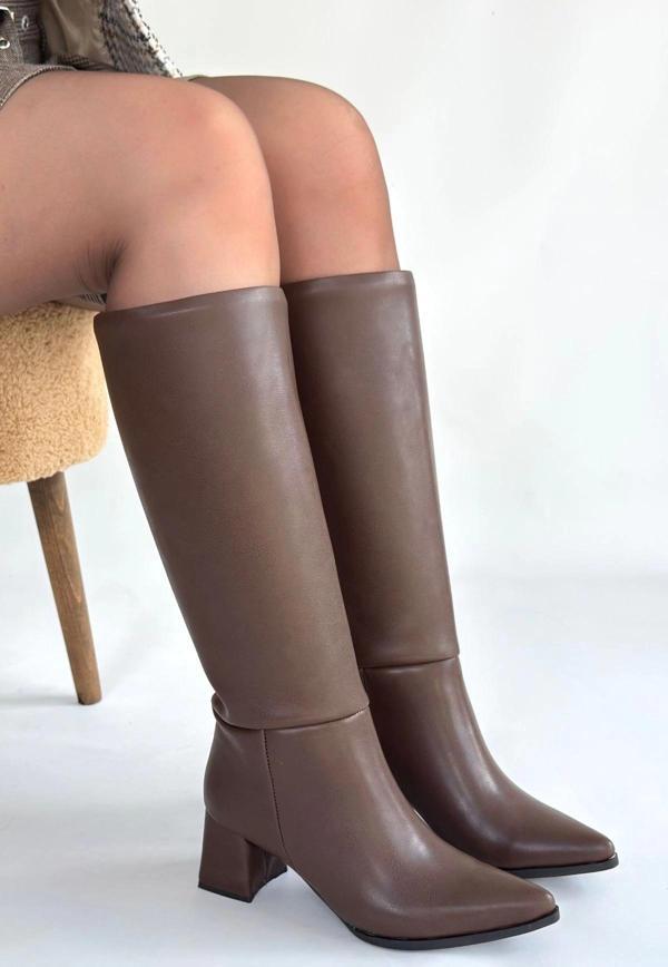 Roksa Acı Kahvei Cilt Topuklu Çizme - Image 1