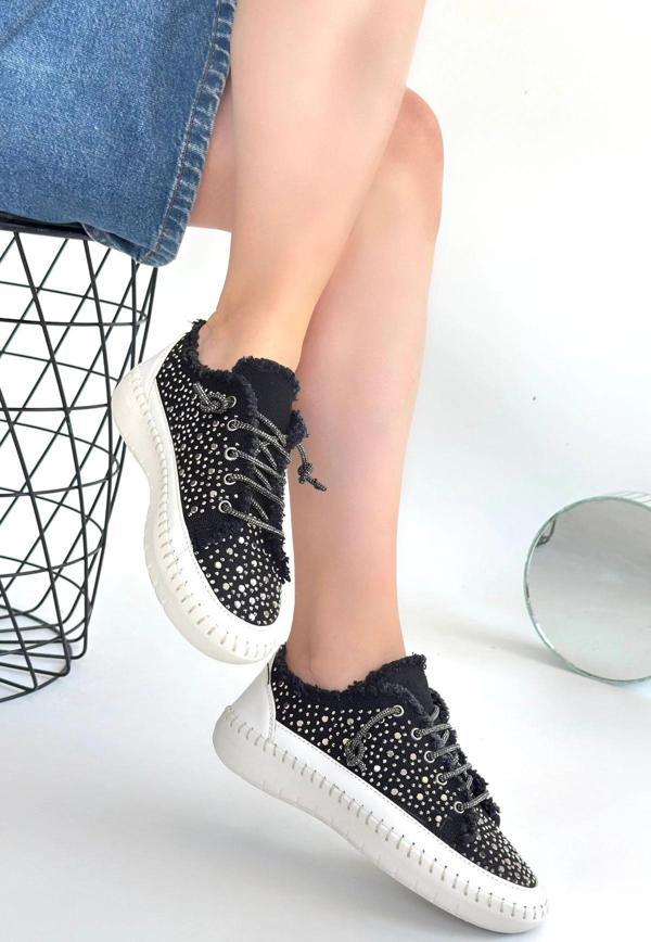 Guji Siyah Kot Bağcıklı Spor Ayakkabı - Image 1