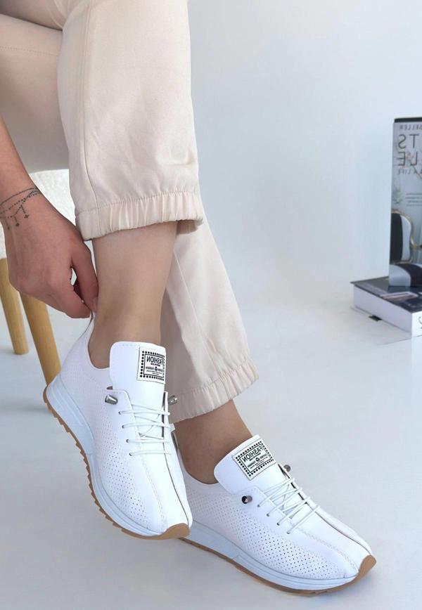 Fiert Beyaz Cilt Bağcıklı Spor Ayakkabı - Image 1