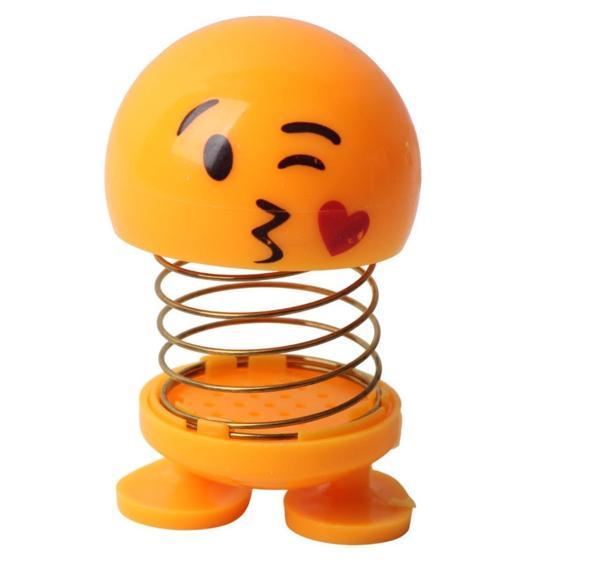 Öpücük Atan Emoji Smile Zıp Zıp Kafa 8 cm Araba Torpido Süsü Masaüstü Dekoratif Figür Pasta Süsü - Image 1