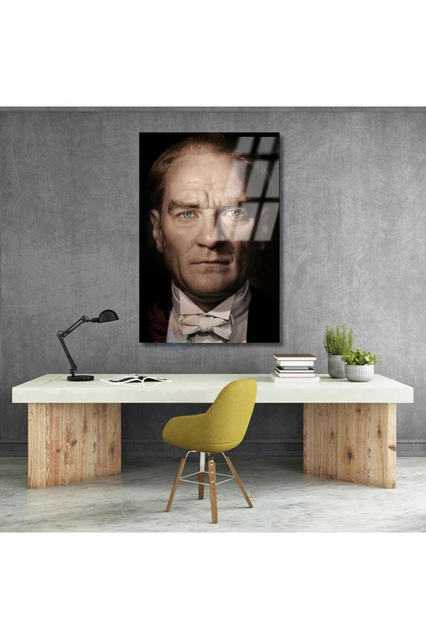 Yakın Çekim Atatürk Portresi Renkli Cam Tablo Dikey Duvar Tablosu - Image 1