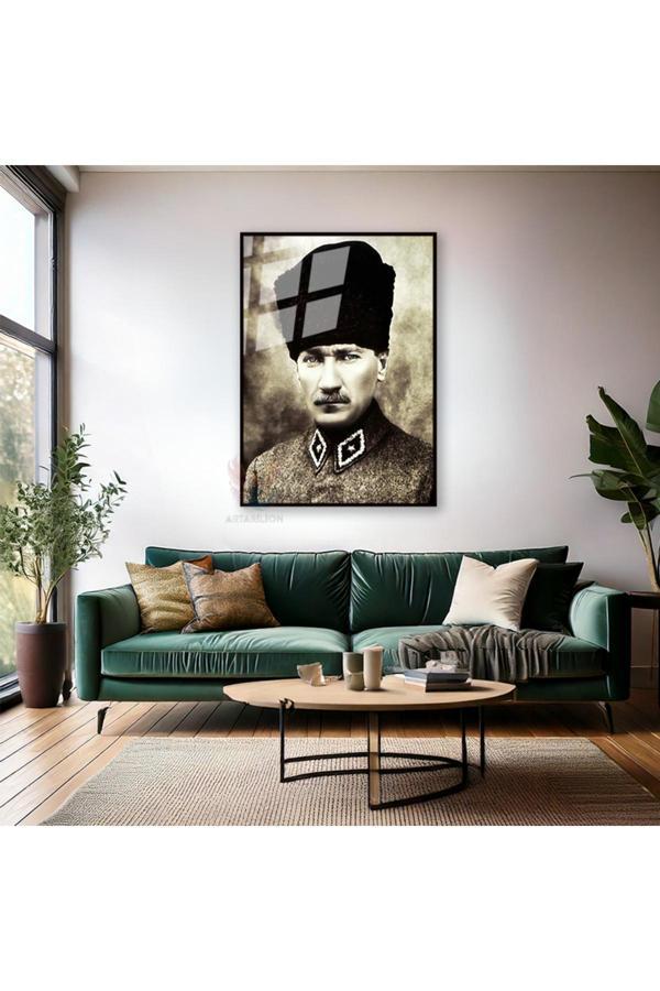 Atatürk Görseli Metal Çerçeveli Cam Tablo Dikey Duvar Tablosu Ev Ofis Dekoru Ev Ofis Hediyesi - Image 1